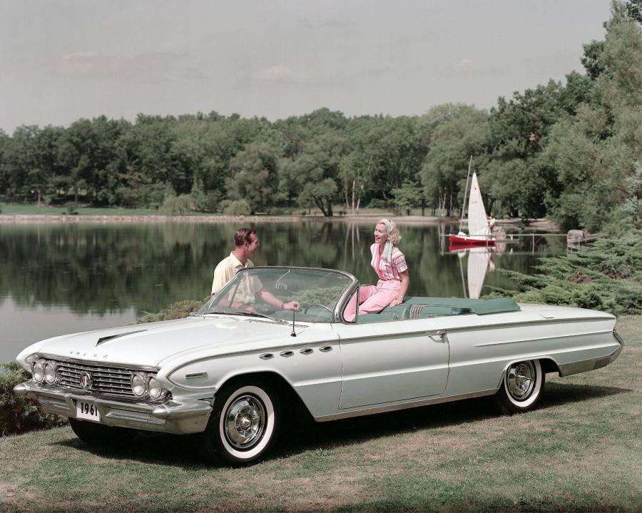  Buick Electra 225 Convertible (4867) 1961 года  (фото 4 из 10)